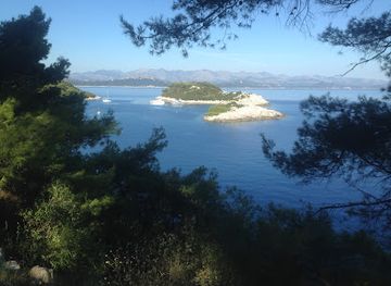 croatia/mljet-island/attraction/moguce-mjesto-brodoloma-sv-pavla