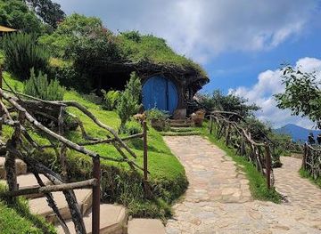 guatemala/antigua-guatemala/attraction/hobbitenango