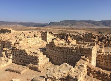 oman/salalah/attraction/sumhuram-archaeological-gallery