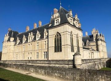 france/versailles/attraction/chateau-d-ecouen