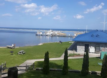 michigan/tawas-point-state-park/attraction/harbor-park