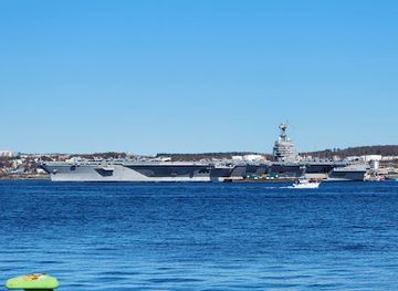 canada/halifax/halifax-waterfront/attraction/public-walkway