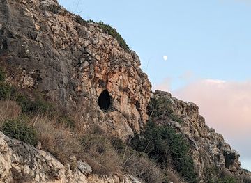 israel/zikhron-ya-akov/attraction/maarat-hachazirim