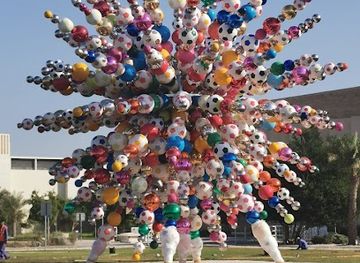 qatar/dukhan-beach/attraction/come-together-art-installation