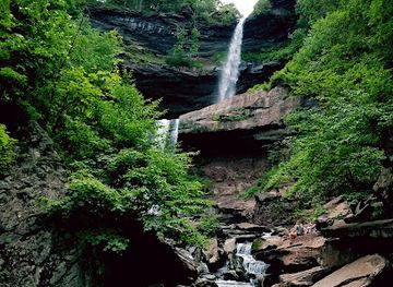 new-york/catskill-mountains/attraction/kaaterskill-falls