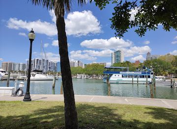 florida/sarasota/attraction/unconditional-surrender-sarasota-fl