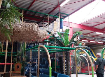 france/pays-de-la-loire/attraction/ouistiti-compagnie