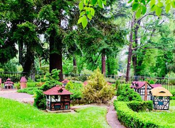 australia/melbourne/fitzroy/attraction/model-tudor-village-in-fitzroy-gardens