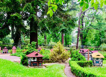 Model Tudor Village in Fitzroy Gardens