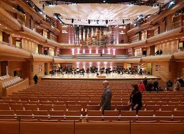 canada/montreal/attraction/place-des-arts