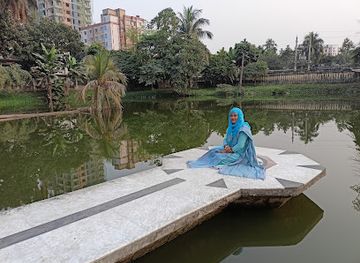 bangladesh/greater-mymensingh/attraction/shoshi-lodge-sculpture