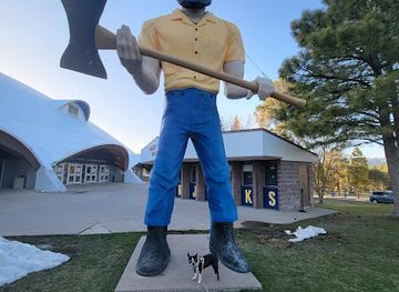 arizona/flagstaff/attraction/muffler-man-lumberjack