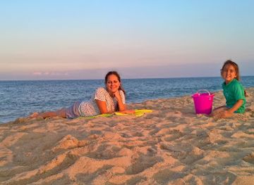 delaware/fenwick-island-state-park/attraction/virginia-ave-beach-daisey-lane