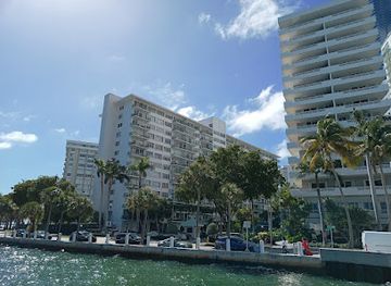 florida/miami/attraction/mirador-brickell