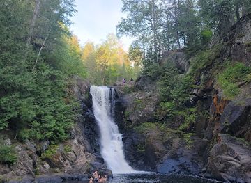 maine/sugarloaf-mountain/attraction/moxie-falls