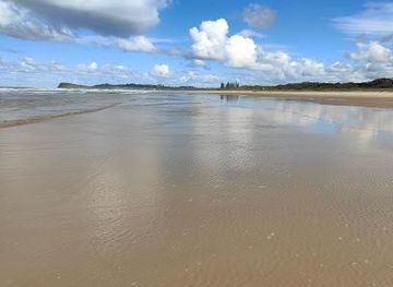 australia/byron-bay/attraction/lake-ainsworth-sport-and-recreation-centre