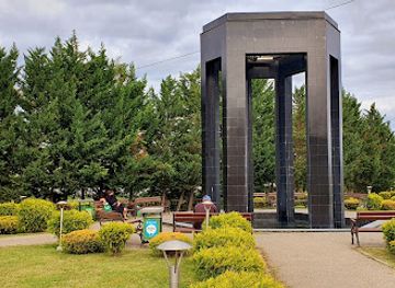 romania/drobeta-turnu-severin/attraction/park-arranged-with-benches-and-a-fountain