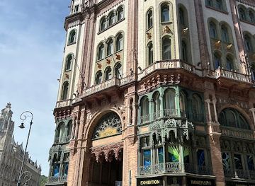 hungary/budapest/attraction/dombormu-petofi-sandor