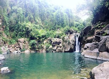 vietnam/central-highlands/attraction/lung-o-waterfall