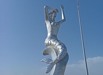 cyprus/limassol/attraction/porto-bello-mermaid-statue-of-limassol