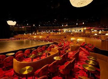 france/ile-de-france/attraction/lido-2-paris