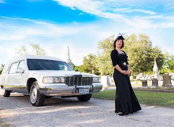 texas/mckinney-falls-state-park/attraction/haunted-atx-the-only-austin-ghost-tour-on-wheels