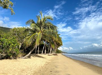 australia/cairns/palm-cove/attraction/ellis-beach