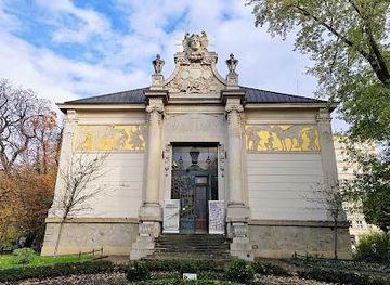 poland/krakow/attraction/society-of-friends-of-fine-arts-the-art-palace