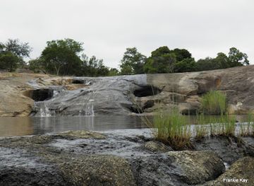 zimbabwe/matabeleland-south/attraction/diana-s-pools