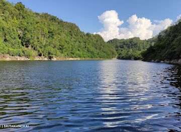 thailand/phi-pan-nam-range/attraction/kew-lom-lake