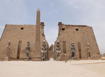 egypt/luxor/karnak/attraction/first-pylon-luxor-temple