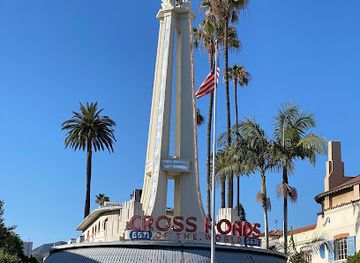 california/hollywood/attraction/crossroads-of-the-world