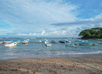 el-salvador/los-cobanos-beach/attraction/el-embarcadero-los-cobanos