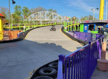 tennessee/dollywood/attraction/big-top-arcade