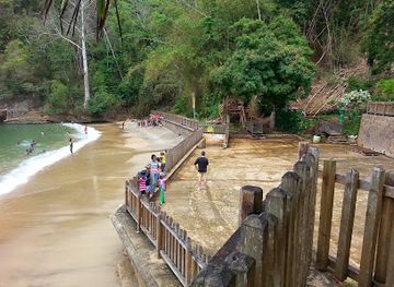 trinidad-and-tobago/gasparee-caves/attraction/zip-itt-adventure-tours