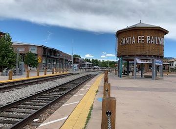 new-mexico/los-alamos/attraction/santa-fe-railyard-arts-district