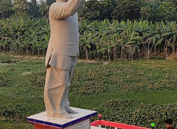 bangladesh/khulna-division/attraction/the-statue-of-speech-and-freedom