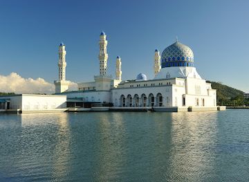 malaysia/kota-kinabalu/attraction/kota-kinabalu-floating-mosque