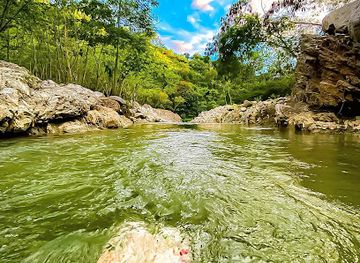 dominican-republic/cordillera-central/attraction/jacuzzi-natural-peralta
