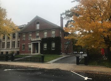 new-hampshire/merrimack-valley/attraction/upham-walker-house