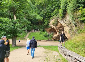 latvia/vidzeme/attraction/gutman-s-cave