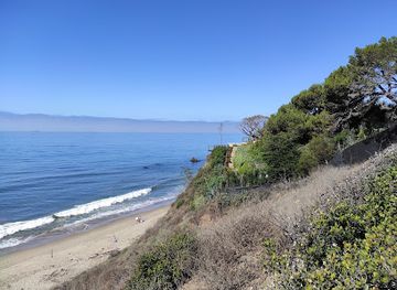 california/malibu/attraction/el-pescador-state-beach