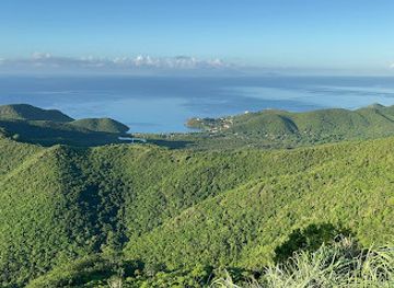 antigua-and-barbuda/falmouth/attraction/signal-hill