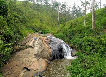 sri-lanka/adam-s-peak/attraction/mini-waterfalls