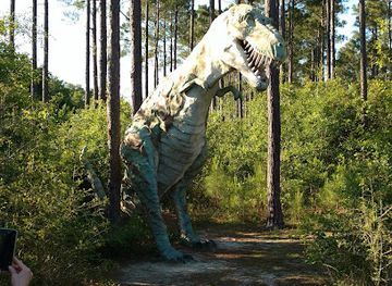 alabama/central-alabama/attraction/dinosaurs-in-the-woods-brontosaurus