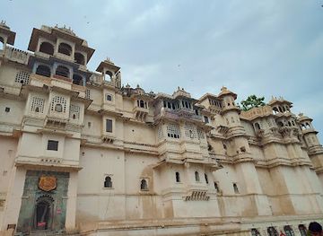 india/udaipur/attraction/ghantaghar