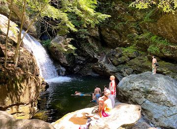 vermont/smugglers-notch-state-park/attraction/bingham-falls