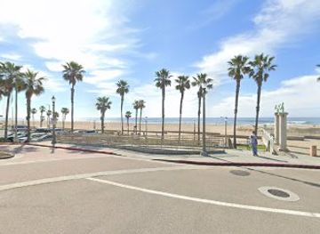 california/huntington-beach/attraction/huntington-beach-accessibility-ramp-tile-mural