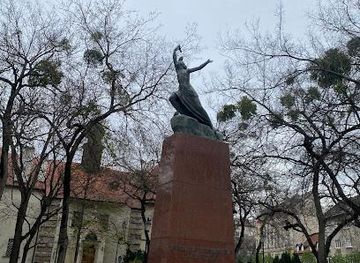 slovakia/bratislava/attraction/eugen-suchon-square