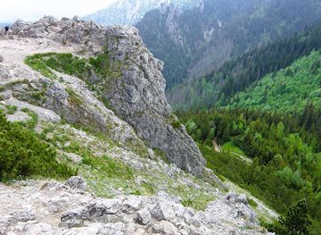 poland/tatra-mountains/attraction/sarnia-skala